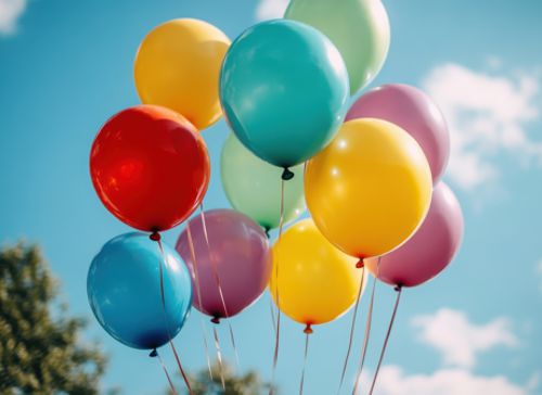 Bunte Luftballons mit heliumfüllung Bunte Luftballons mit heliumfüllung